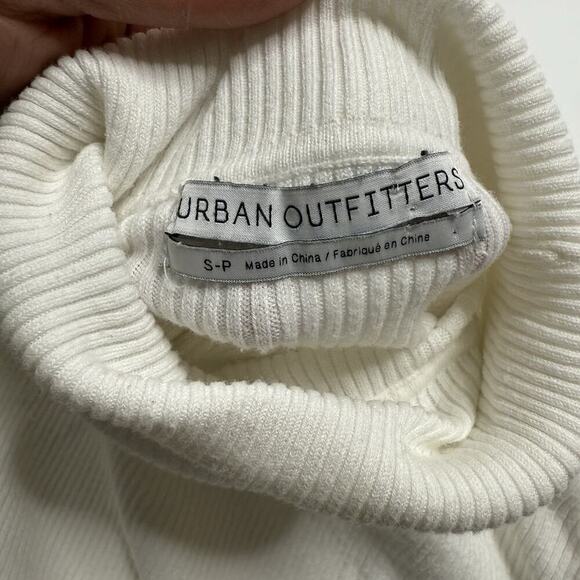 Urban Outfitters White Ribbed Knit Turtleneck Pullover Sweater Top Size S Small - Picture 7 of 9